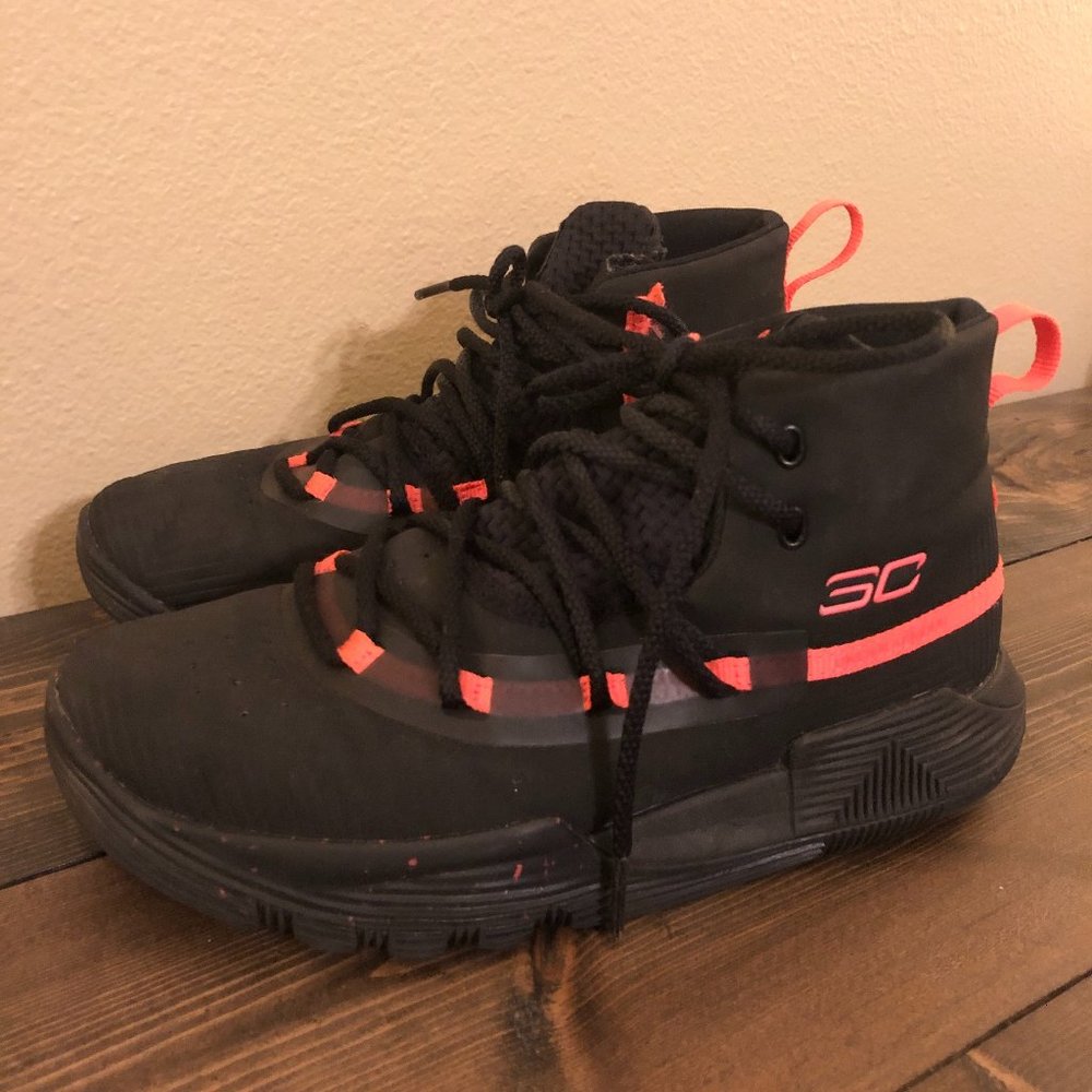 Under Armour Steph Curry Boys 2 basketball black coral, UA Armor sneakers shoes